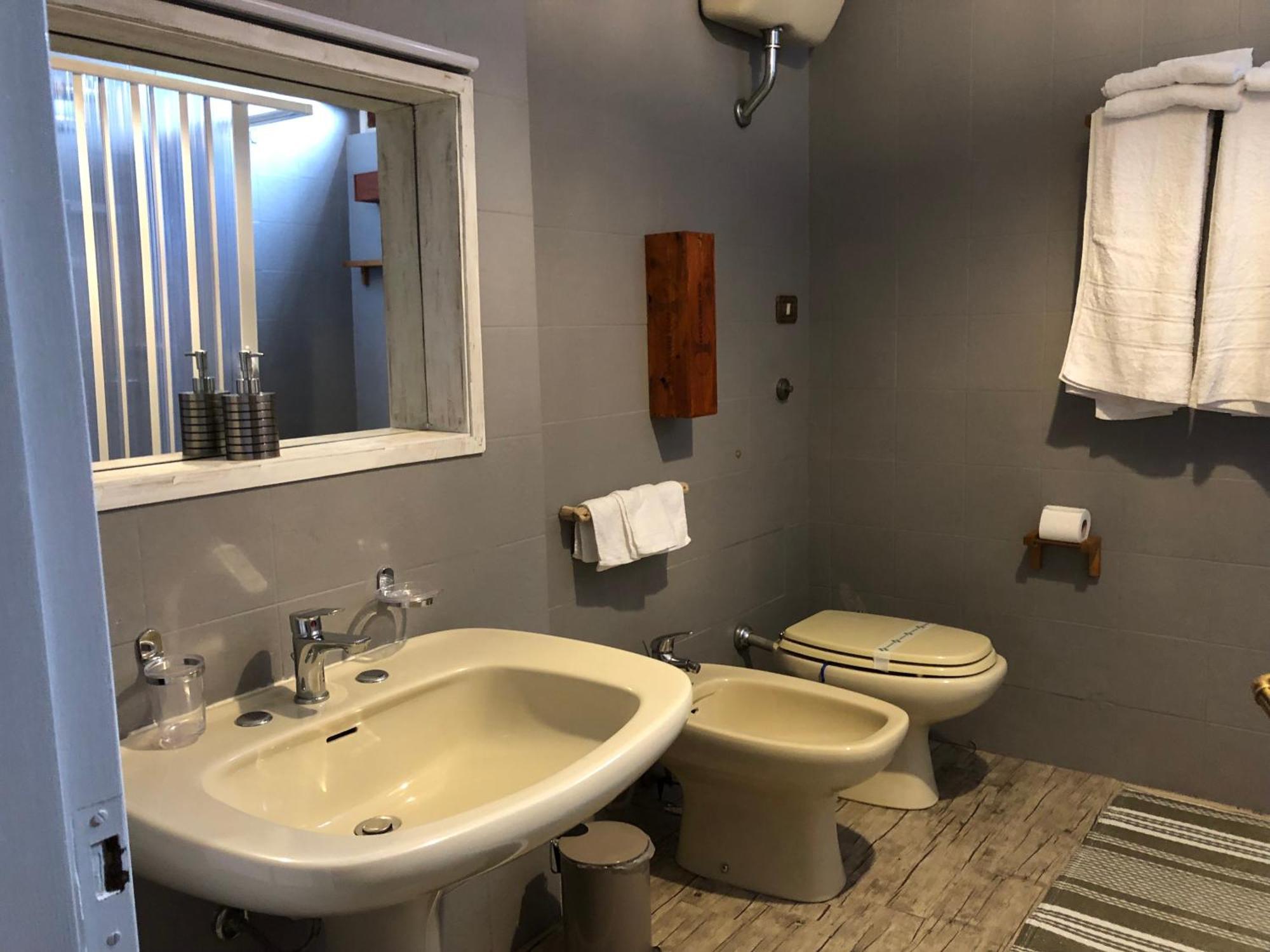 بيسْكيتْشّي Fiore Bed And Breakfast المظهر الخارجي الصورة